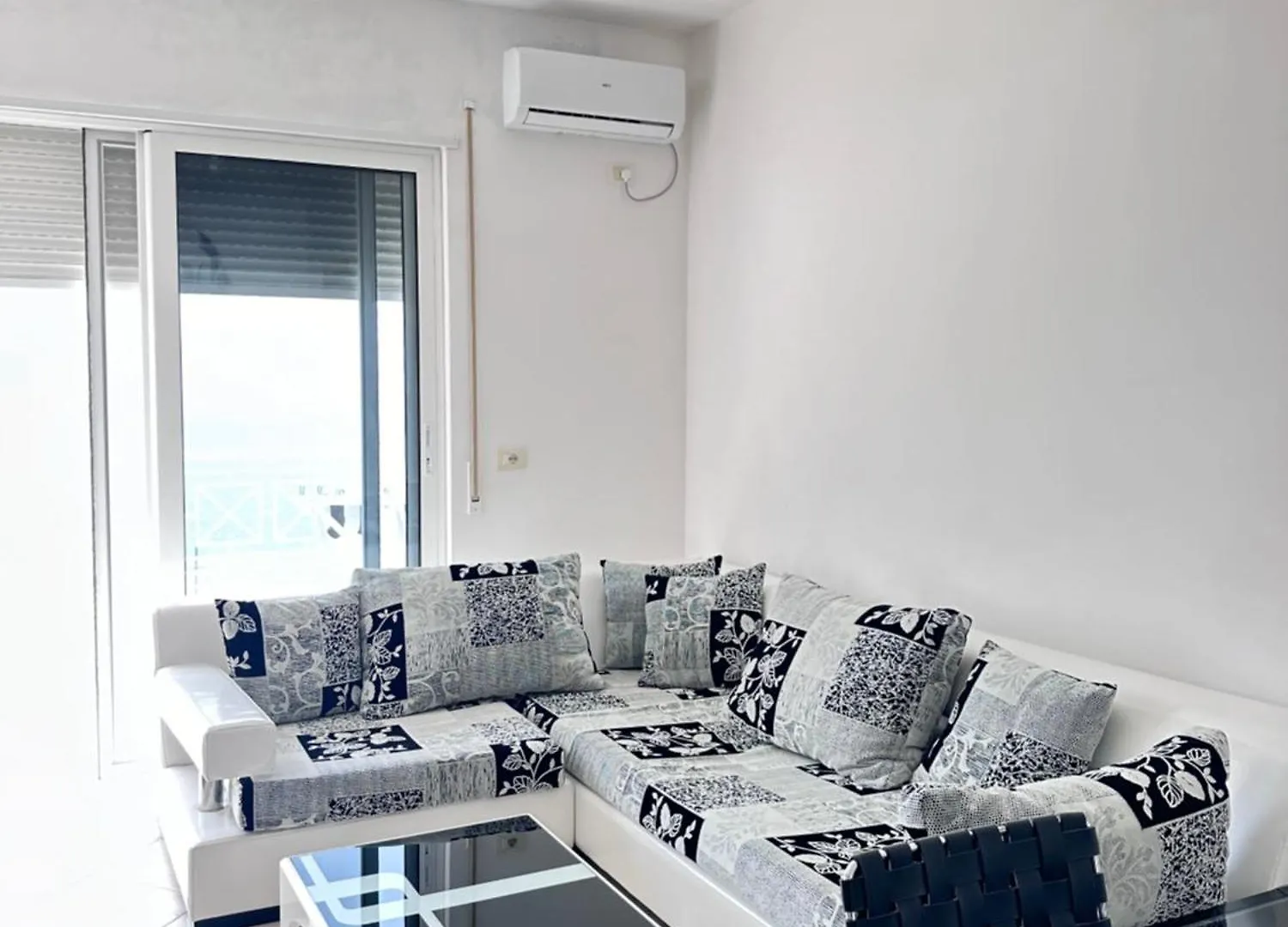 Tini Sea View Apartment Sarande