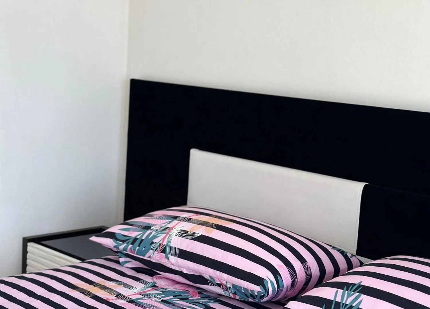 Tini Sea View Apartment Sarande
