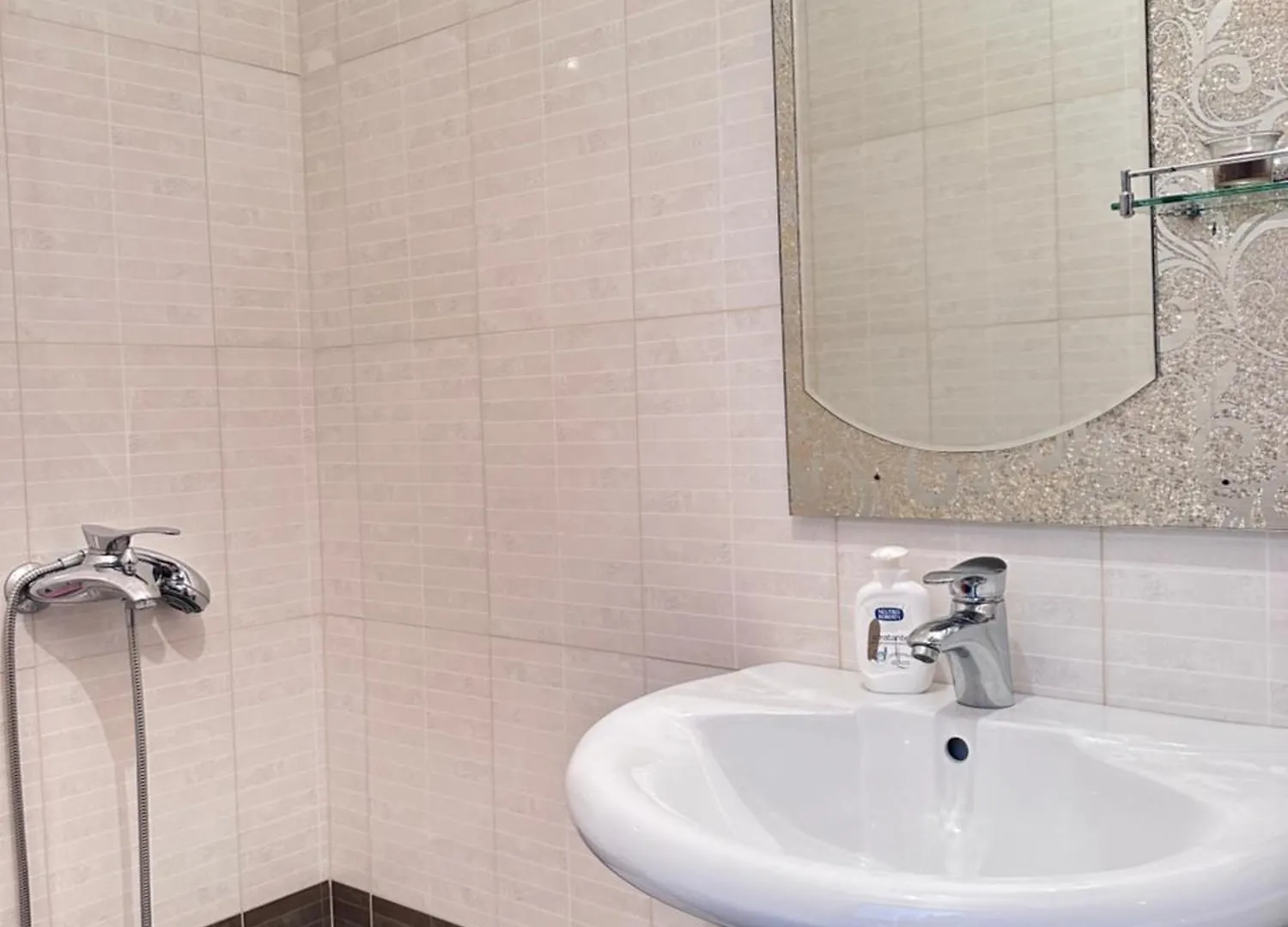 Tini Sea View Apartment Sarande