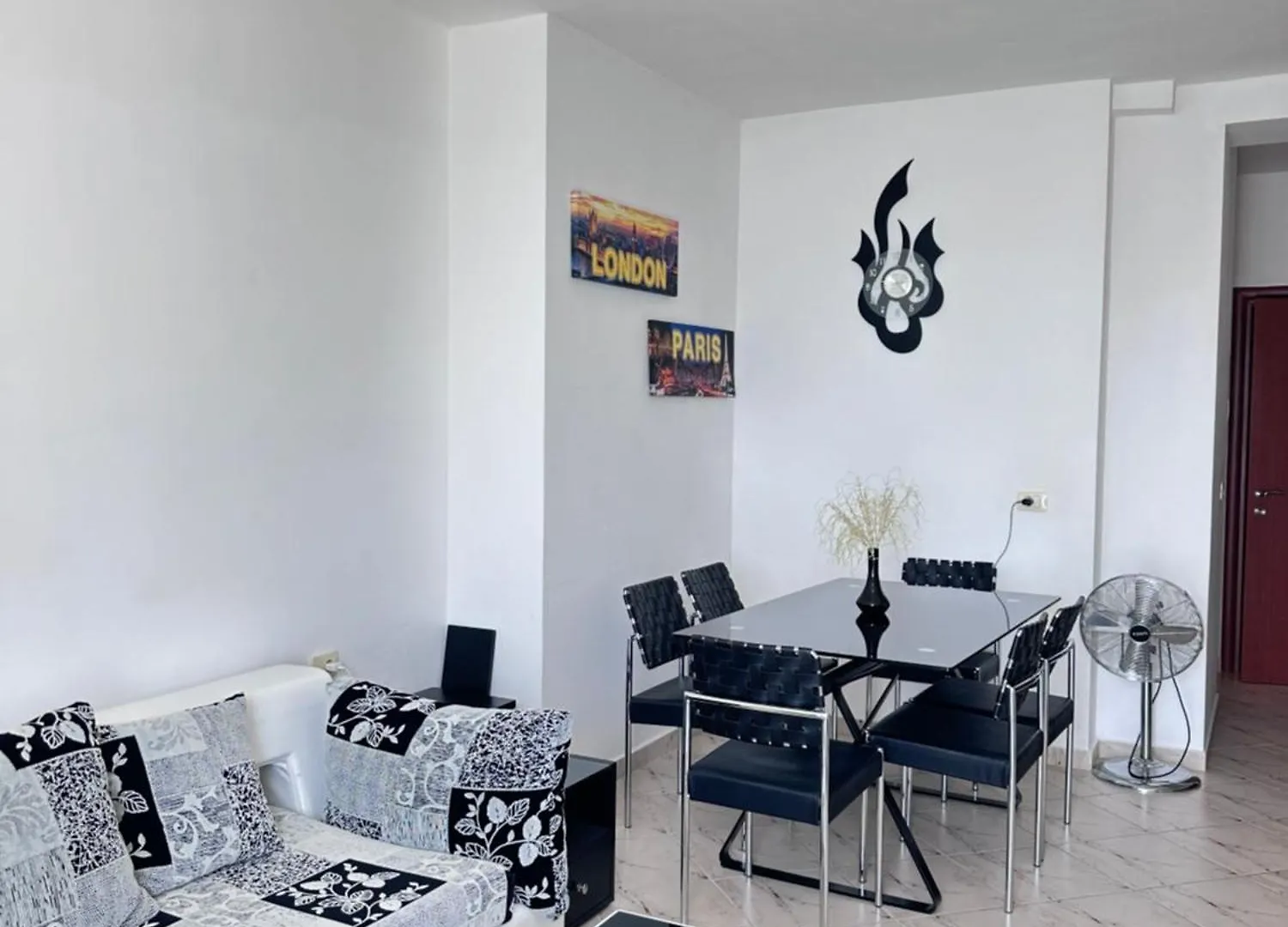 Tini Sea View Apartment Sarande 0*,  Albania