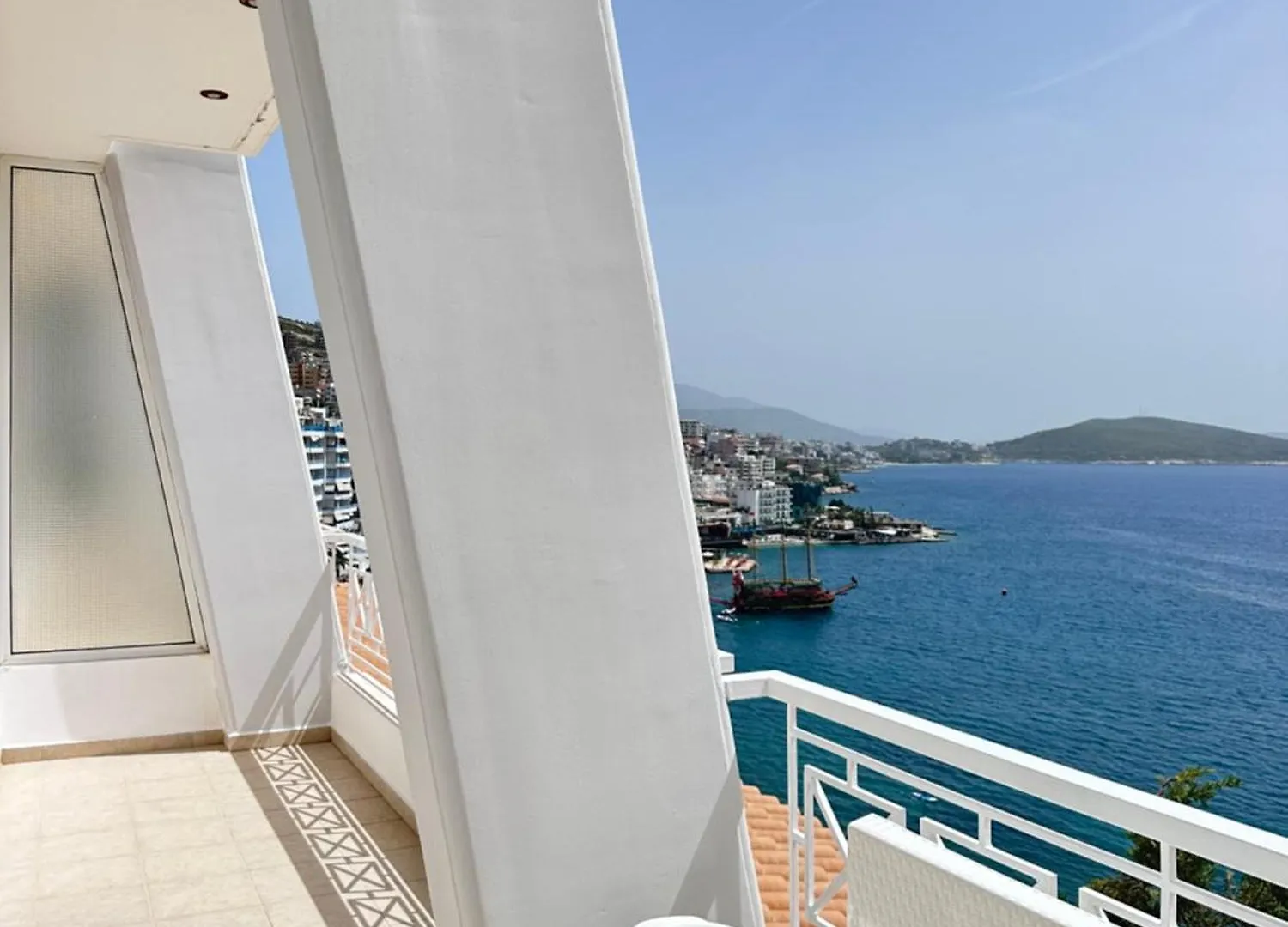 Tini Sea View Apartment Sarande